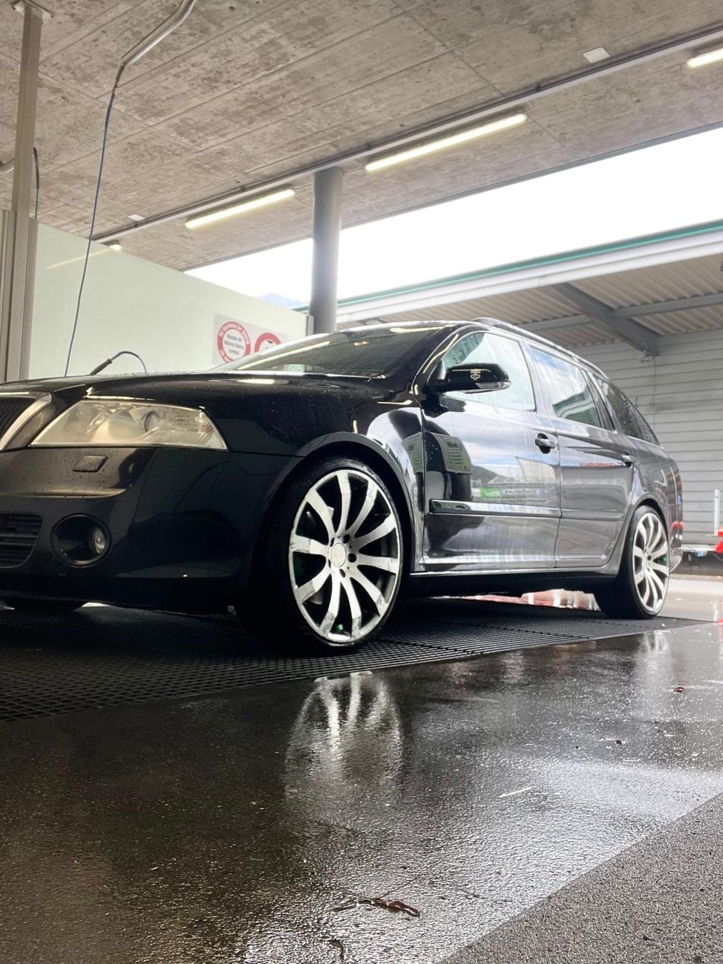 Skoda Autos: Skoda Octavia RS – Gebraucht aus Buochs von buochser6 5