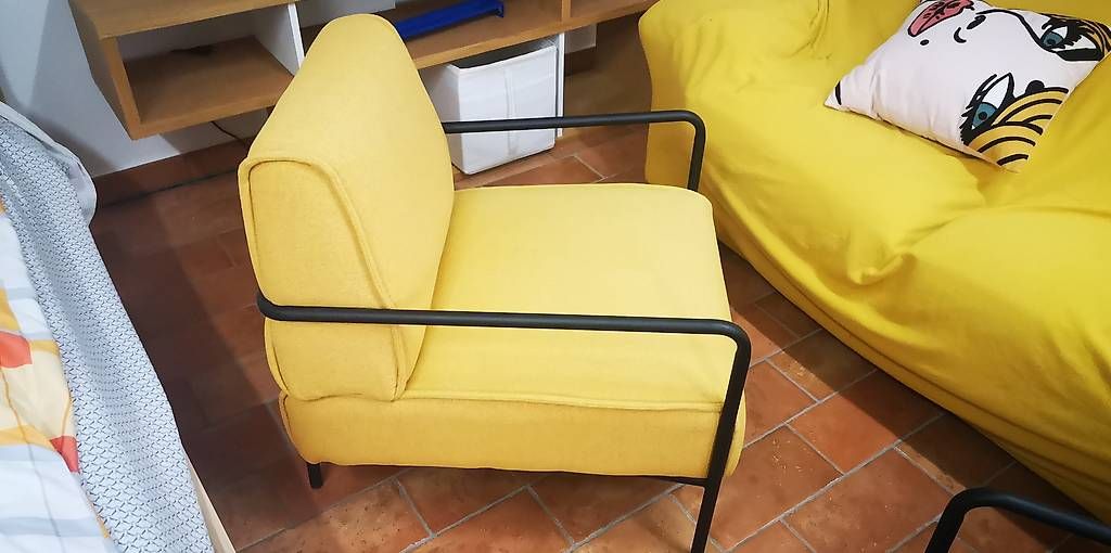 Poltrone: Vendo due poltroncine – Usato da Pregassona venduto da pce_xm2t 1