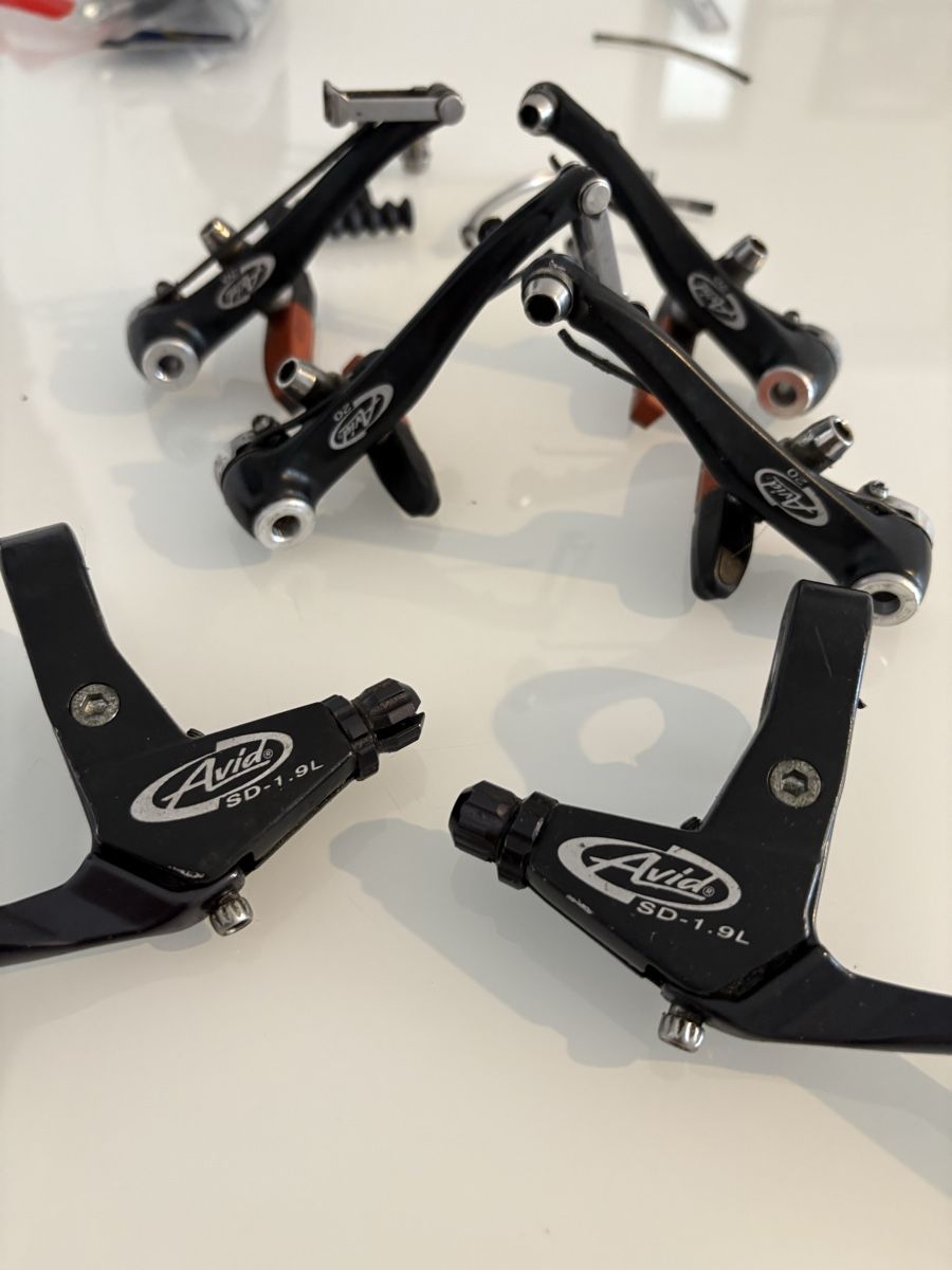 Avid Pezzi di ricambio: Avid V Brake MTB-Bremsen – Usato da Giubiasco venduto da bulag 2