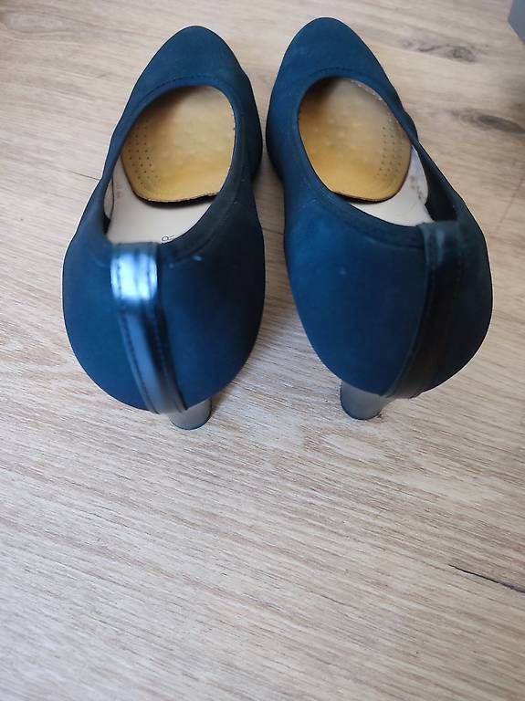 Damenschuhe: Pumps dunkelblau, Grösse 41 – Neu (gemäss Beschreibung) aus Sachseln von jas_ch 1