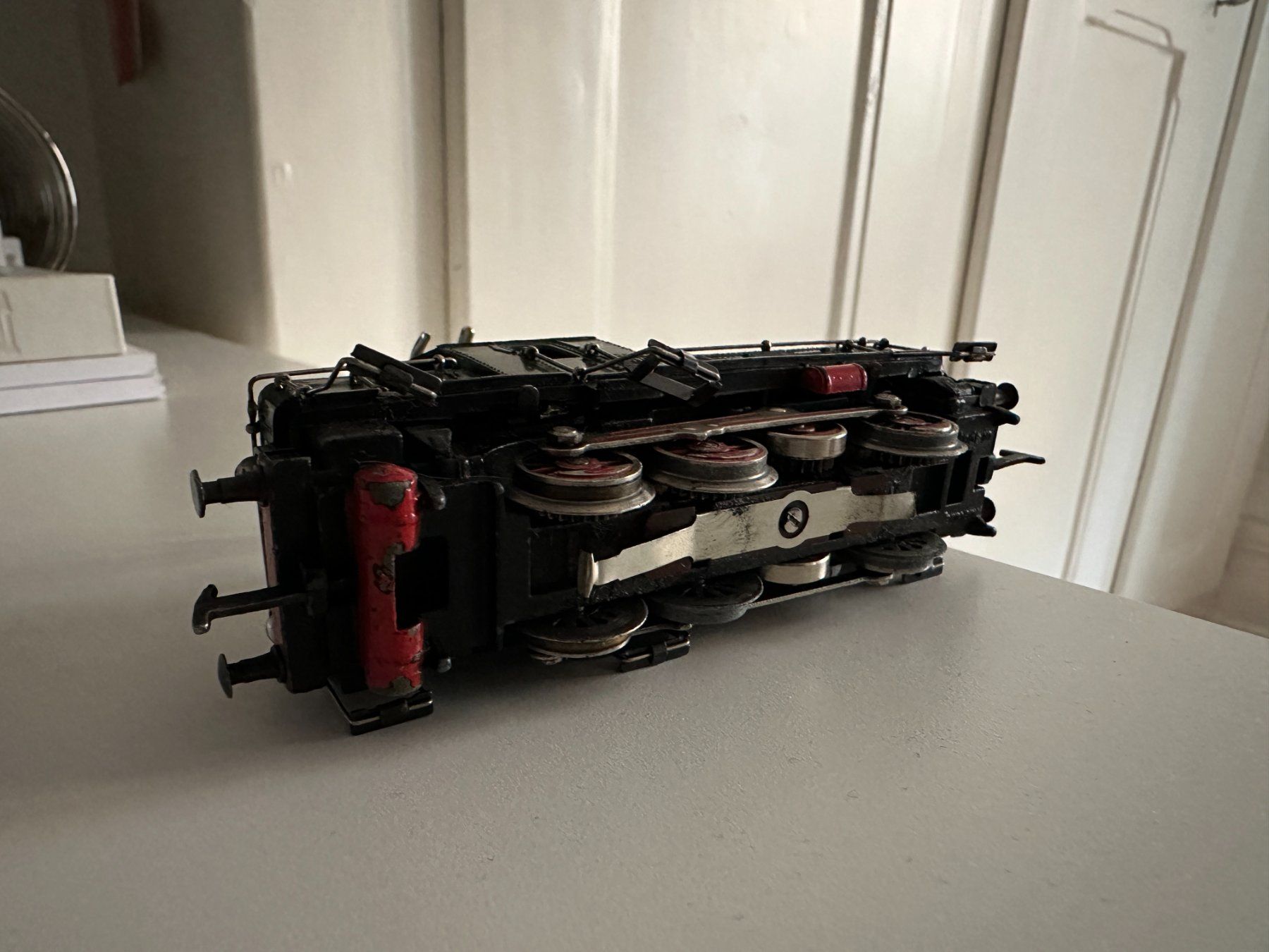 Märklin Modellini di ferrovie: Märklin 3001 Elektrolokomotive E6302 – Usato da Zürich venduto da Diazaio 2
