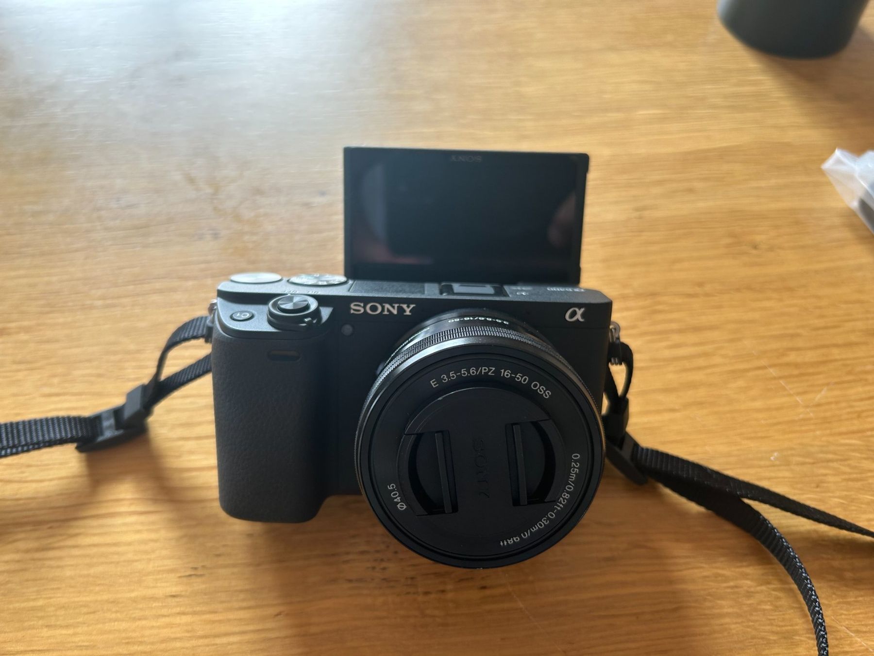 Sony Fotocamera: Sony Alpha 6400 Kamera – Usato da Zürich venduto da mue_f2xl 3
