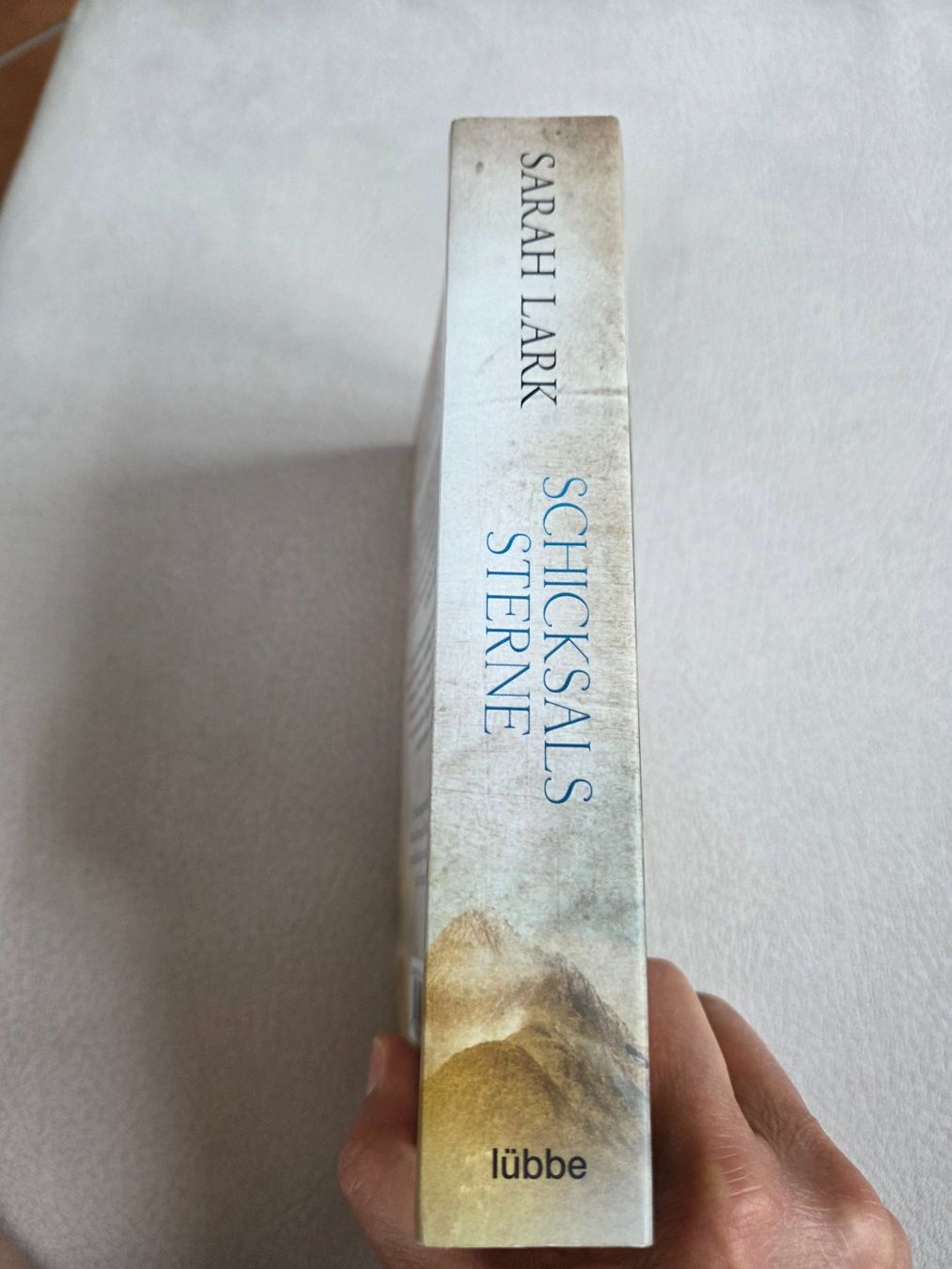 Livres: Sarah Lark - Schicksalssterne – D'occasion à Bergdietikon par Tanne_10 2
