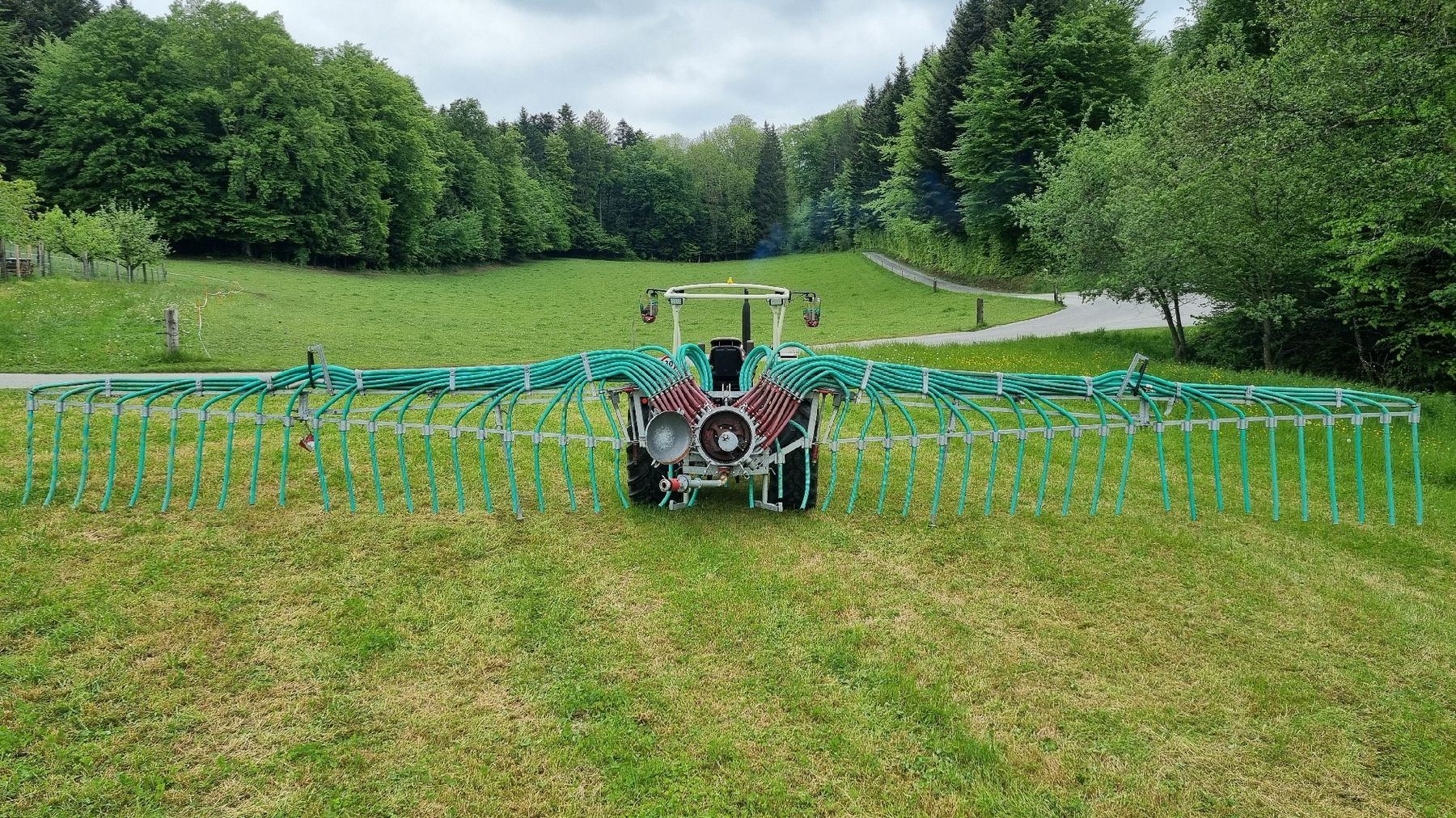 Tutte le macchine: Schleppschlauchverteiler "Schweizer" 15m – Usato da Kirchlindach venduto da Rainer_Zufall_3 1