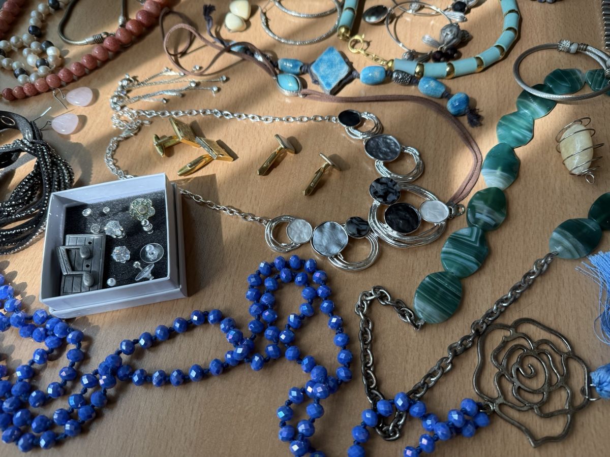 Altri gioielli: Vintage Schmuck Lot – Usato da Lamone venduto da LaCantinaMagica 3