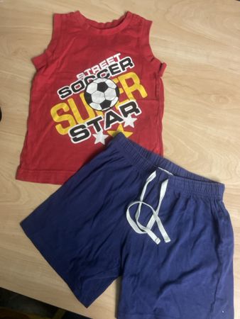 Sommerset bpc Gr.110/116 guter Zustand