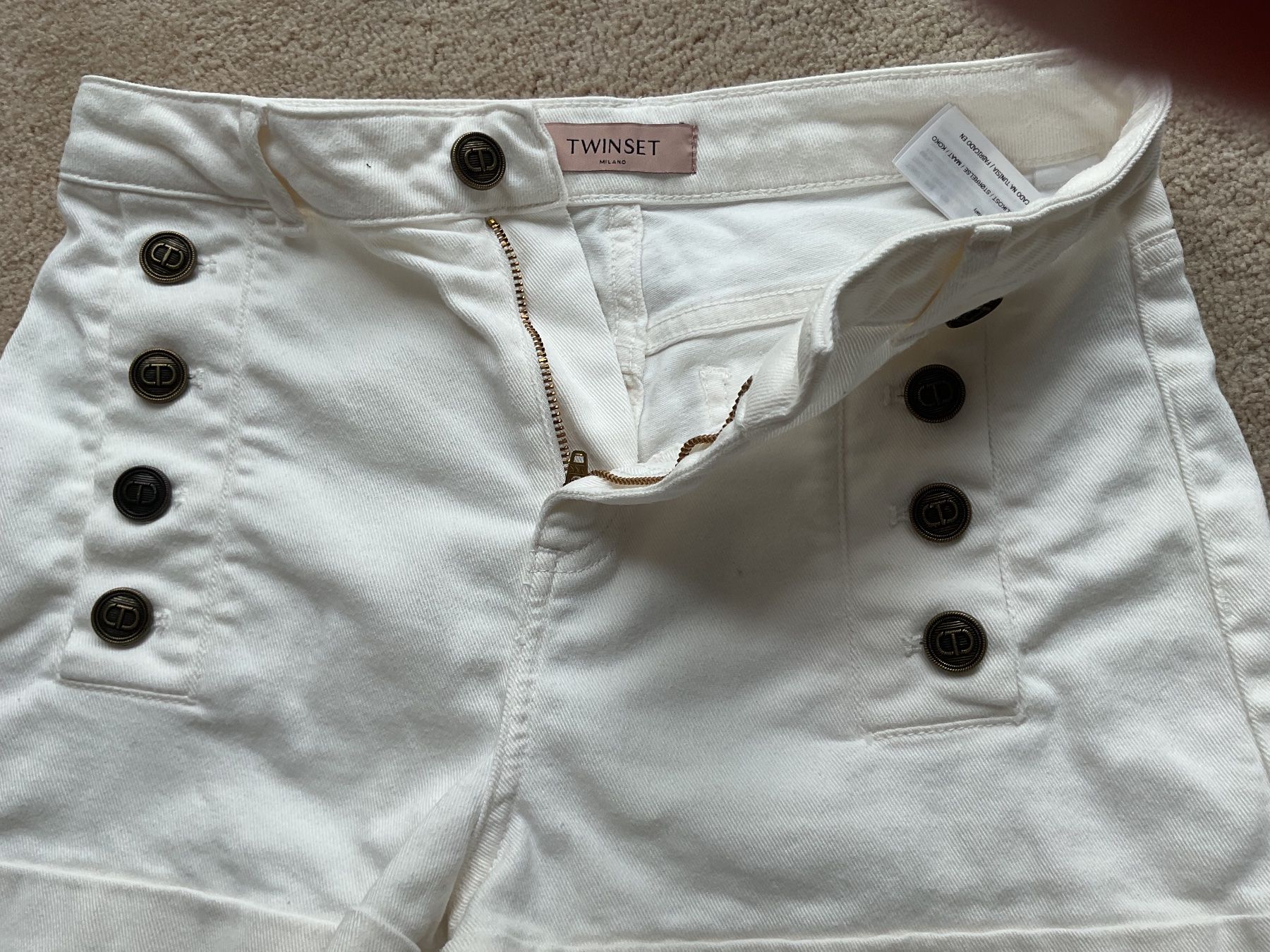 Twinset Pantaloni: Shorts Twinset – Usato da Dielsdorf venduto da Jgent 1