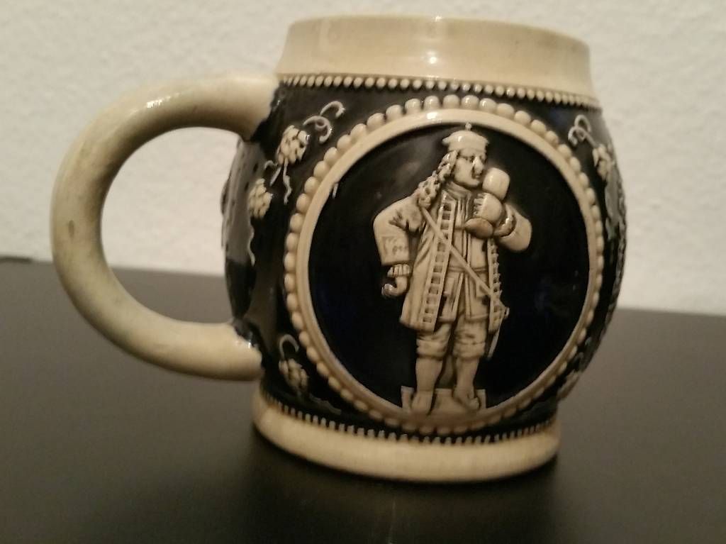 Verres: Bierkrug Heidelberg Reliefseidel – D'occasion à Grüningen par sah_l668 2