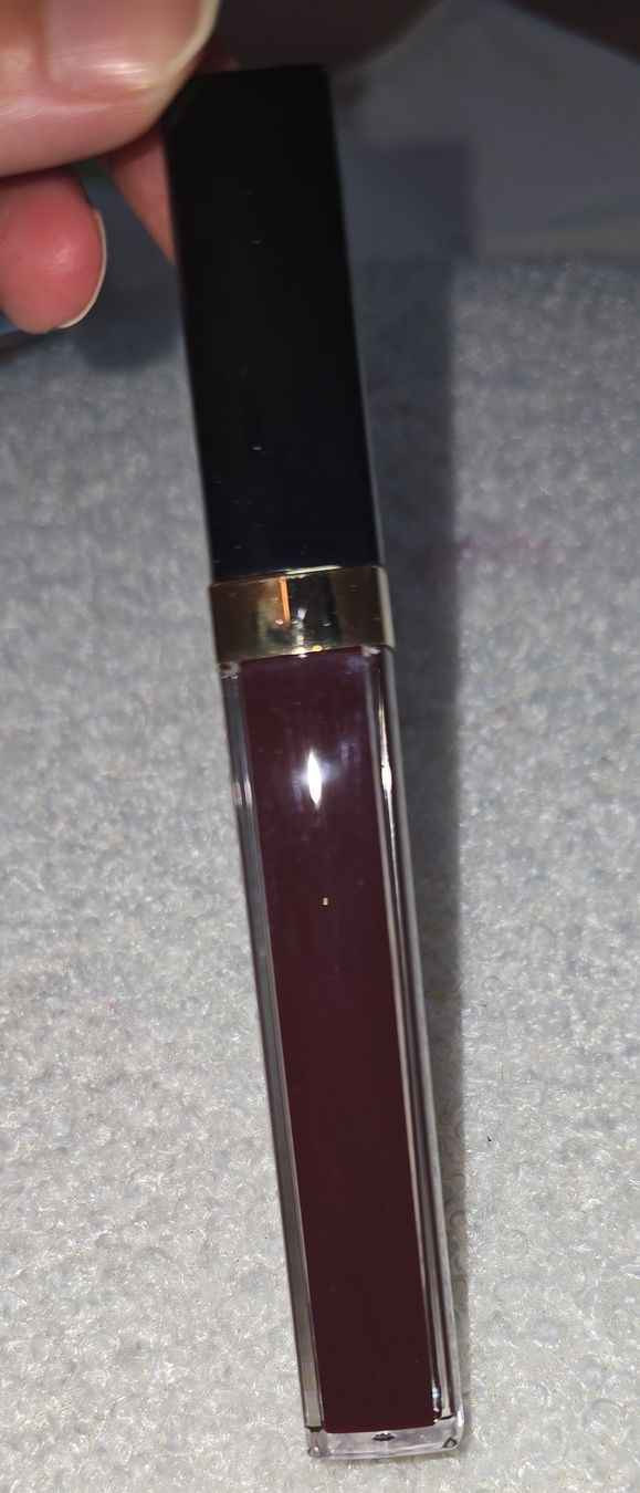 Chanel Make-up: Rouge à lèvres couleur rouge coco grosse Décadent  – Neu und originalverpackt aus Martigny von zin_y9tt