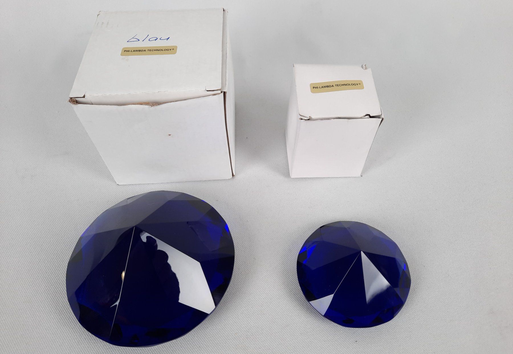 Verres: 2 blaue Glaskristalle – D'occasion à Beinwil am See par Restwert_Beinwil 1