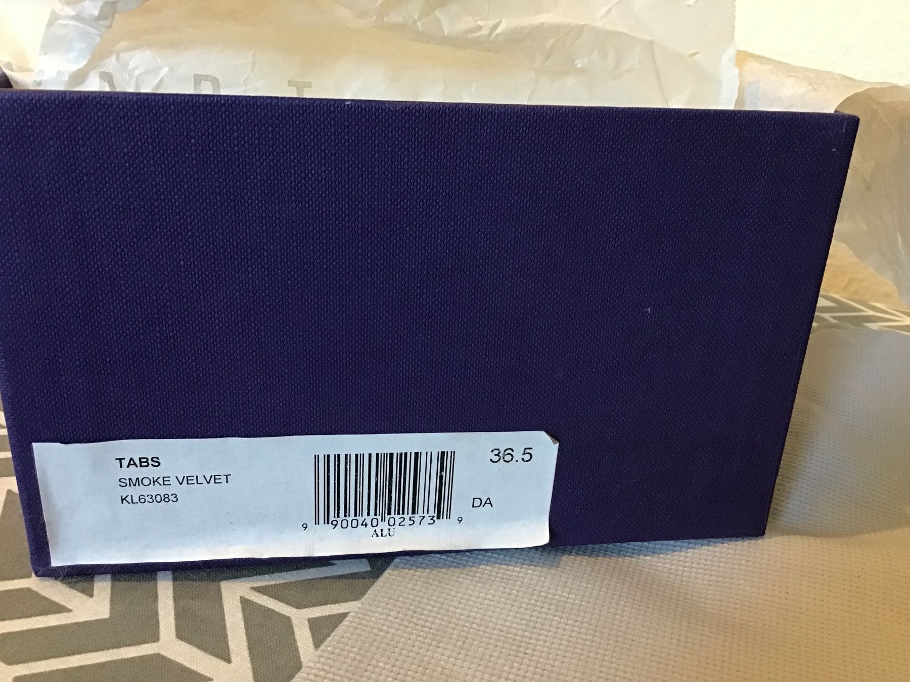 Stuart Weitzman Scarpe da donna: Stuart Weitzman Samt Ballerinas, Schwarz, Grösse 36.5 – Nuovo (secondo la descrizione) da Glattfelden venduto da ire_w6h2 5