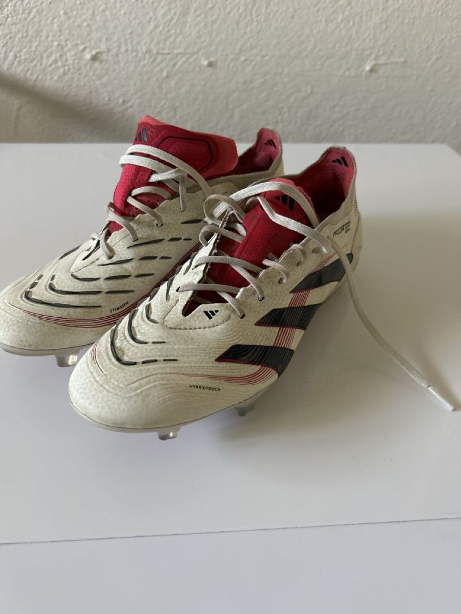 Adidas Scarpe da uomo: Adidas Predato Gr. 42 Neupreis 210.- – Usato da Zollikerberg venduto da mg2011