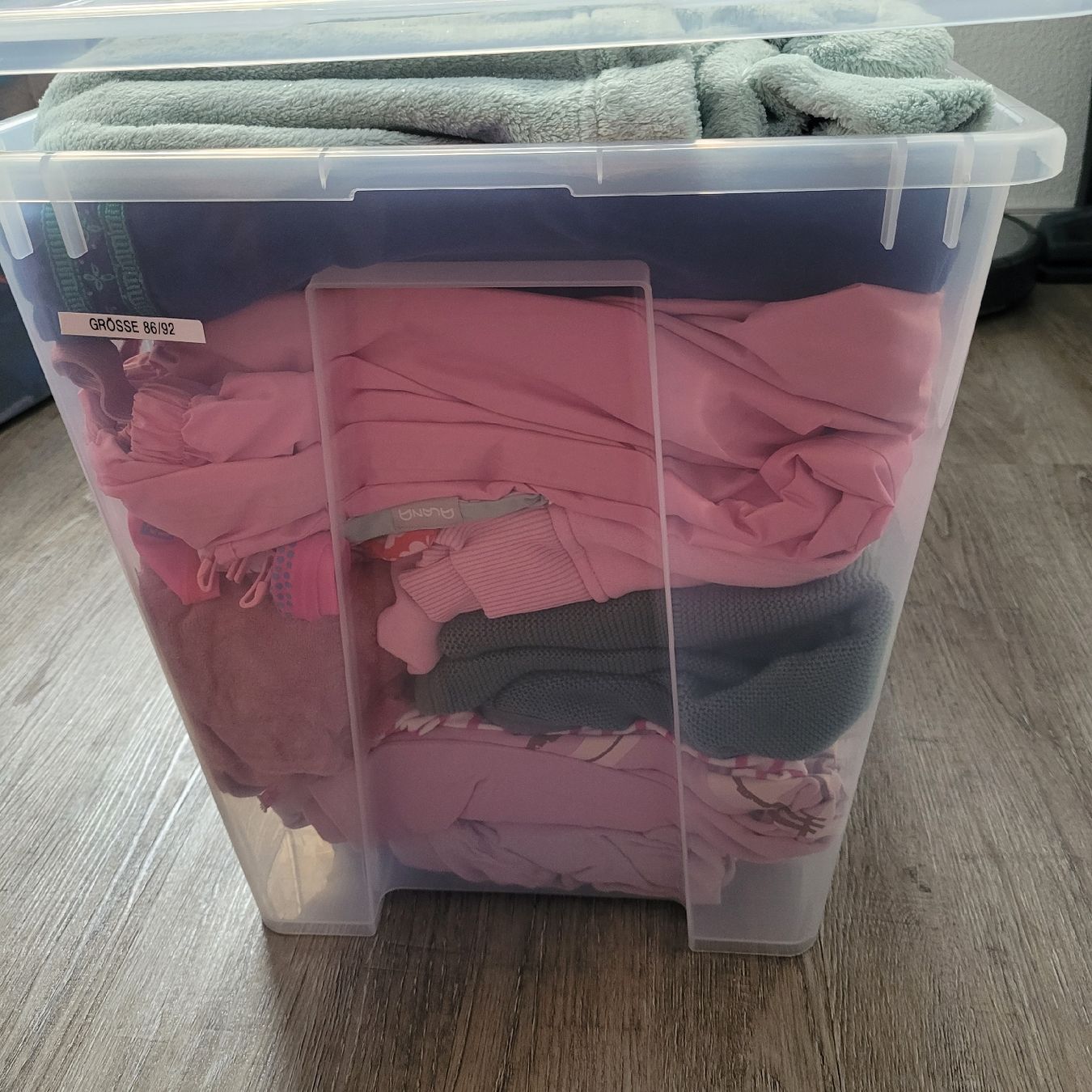 Lotti & Set di vestiti: Mädchen Kleiderpaket 110 bis 128 – Usato da Niederbuchsiten venduto da klengyel 2