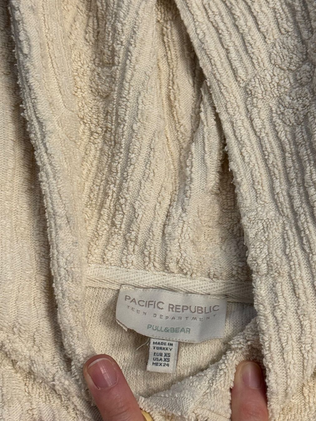 Pull&Bear Pulls & Sweat-shirts: Cooler Pullover mit Blumenmuster - Gr. XS - Pull & Bear – D'occasion à Brügg BE par doppelsalchow 3