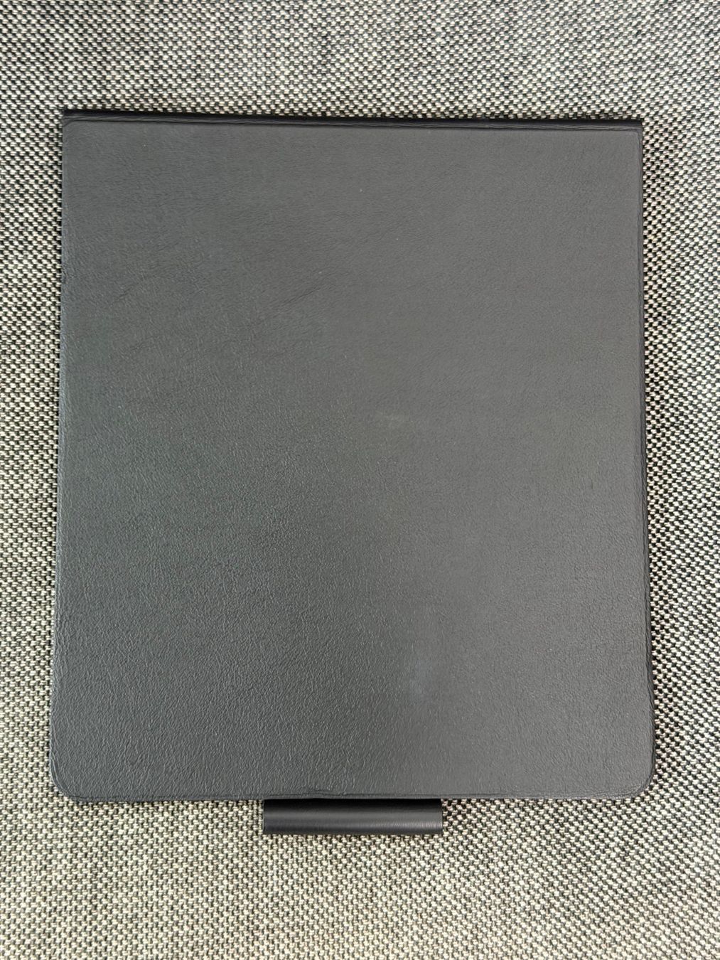 Covers & Borse: Amazon Kindle Scribe-Klapphülle, magnetisch, Premiumleder – Usato da Riehen venduto da Nyenhuis 3