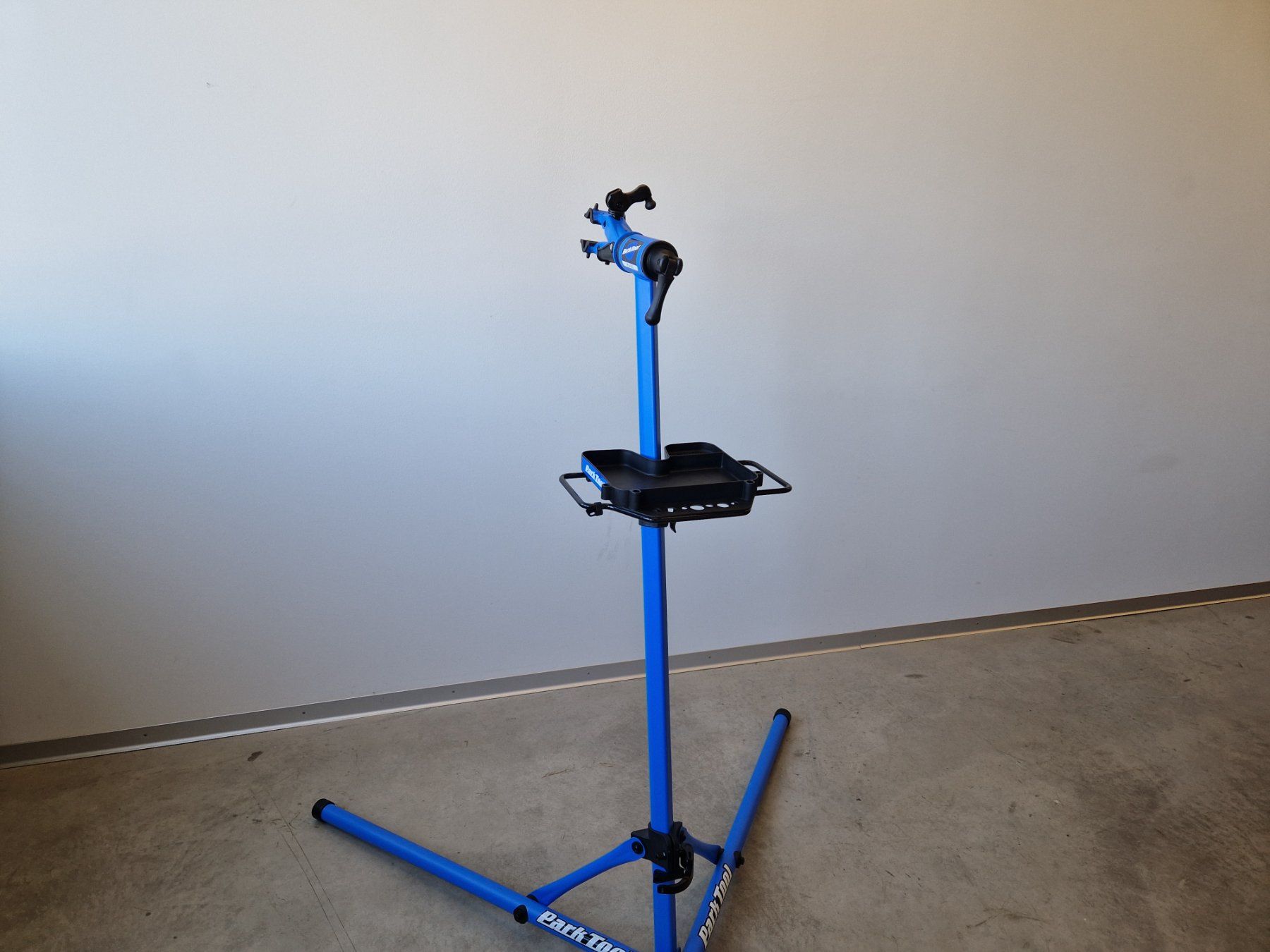 Park Tool Cavalletti per biciclette: PARK TOOL Velomontageständer PCS-10.2 – Usato da Muhen venduto da Restwert_Muhen 4