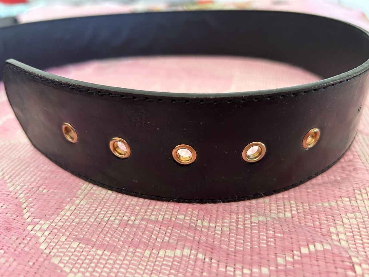 Gürtel: Stylish Black Leather Belt with Statement Buckle - Size M – Gebraucht aus Genève von Noemie.wrmsi 1