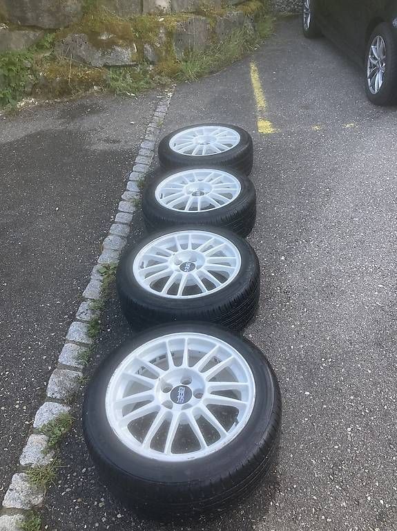 Cerchioni: Original Mitsubishi Lancer Evolution VIII Reifensatz – Usato da Lenzburg venduto da Tobimoser