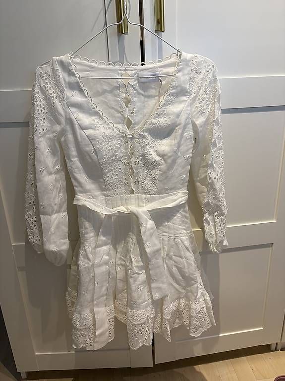 Zimmermann Vestiti: Zimmermann Kleid Brandneu – Nuovo e nell'imballaggio originale da Jona venduto da xweeknd