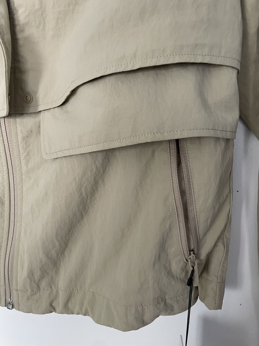Lululemon Giacche: Lululemon Always Effortless waterproof jacket - small – Nuovo e nell'imballaggio originale da Embrach venduto da lau_2gtp 4