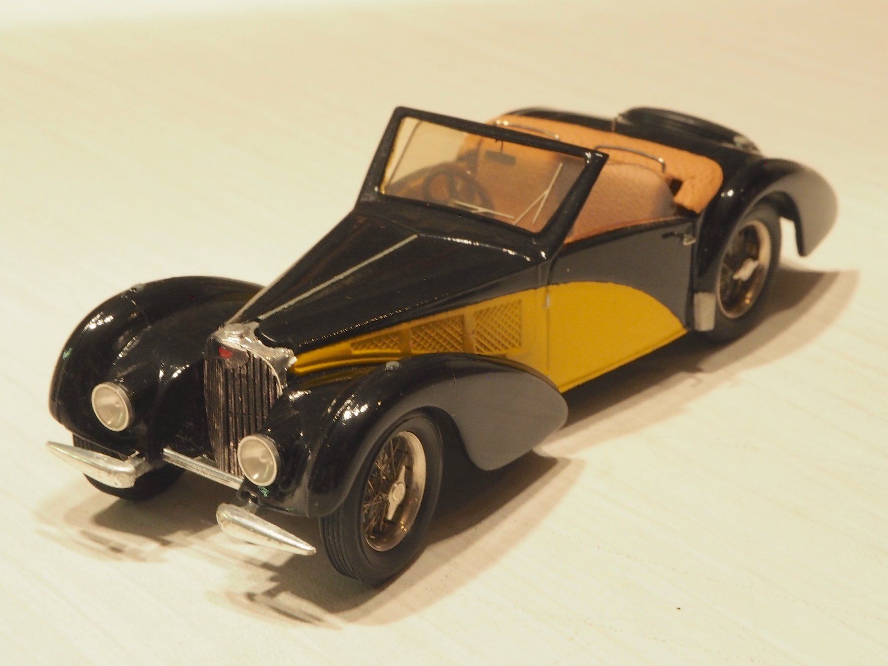 Bugatti Modellautos: Bugatti Type 57 S Atalante Découvrable + Cabriolet - DB Modè – Gebraucht aus Winterthur von 602ccm 1