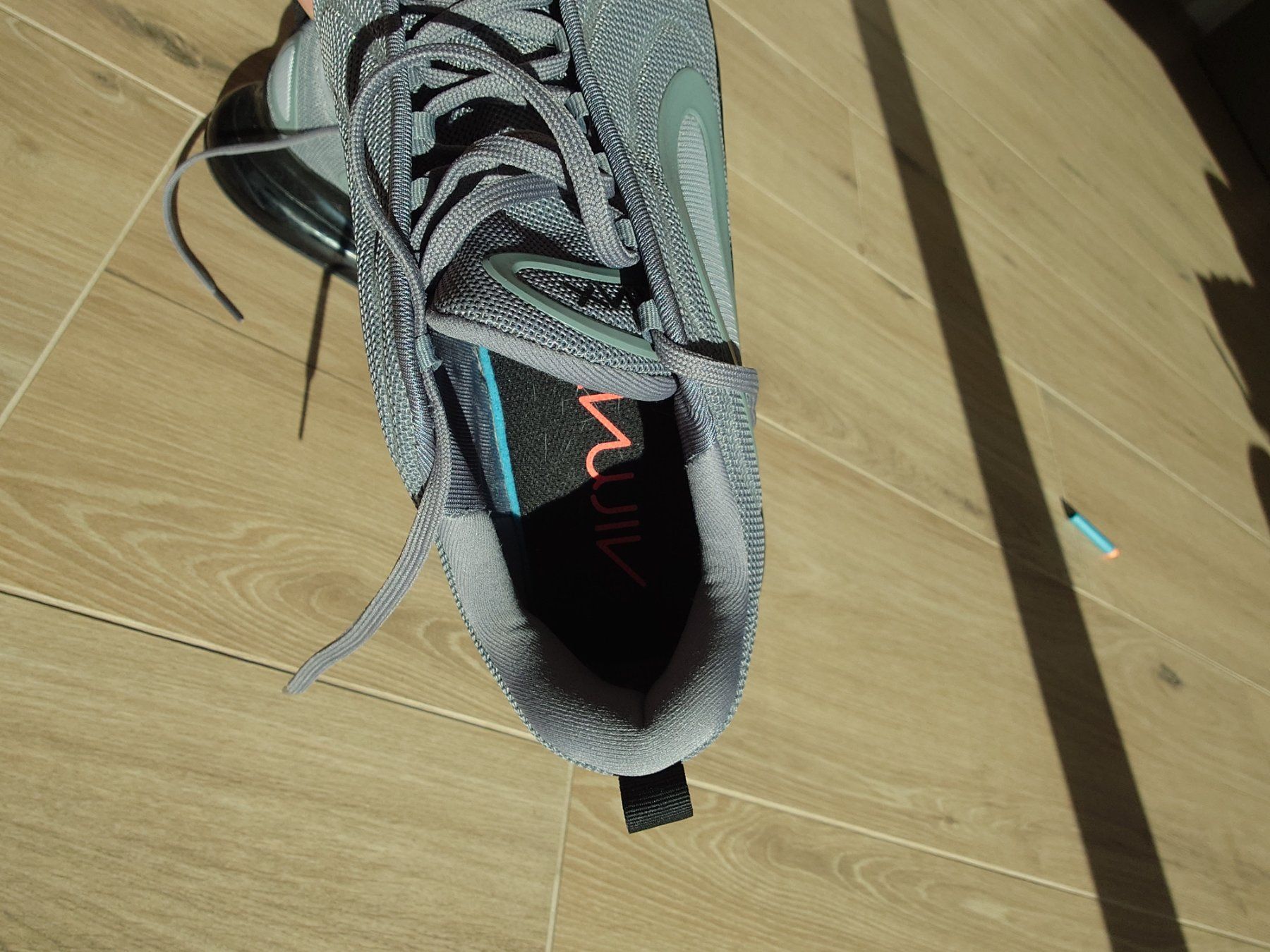 Nike Scarpe da uomo: Nike Air Max 720 size 44.5 – Usato da Epalinges venduto da bracelet123 6