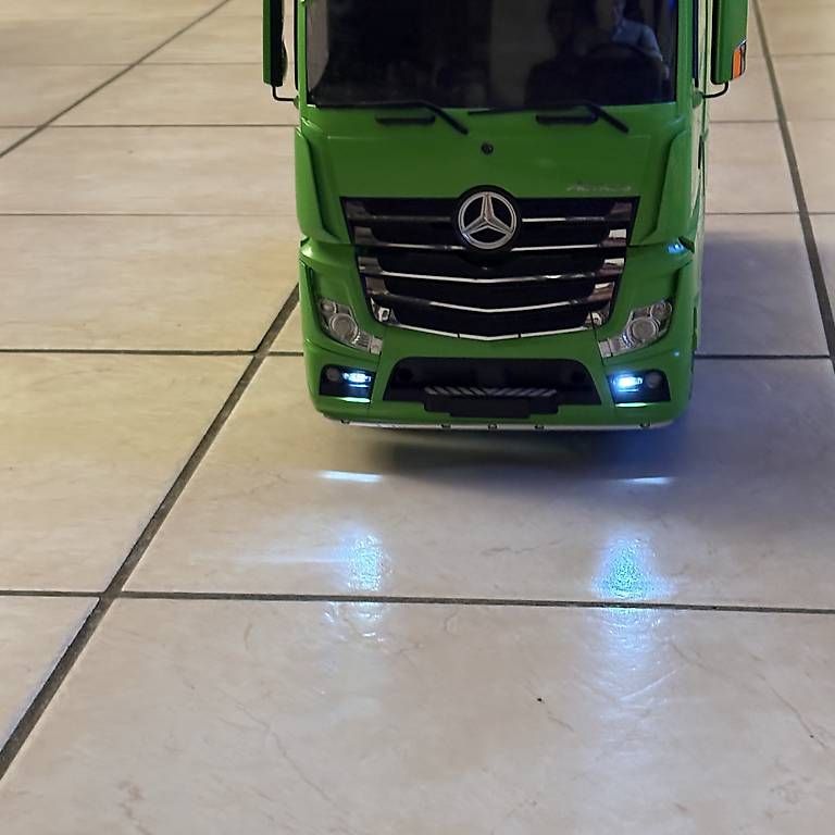 Modellismo RC: Tamiya Actros  – Usato da Mézières FR venduto da Paulwalke3 3