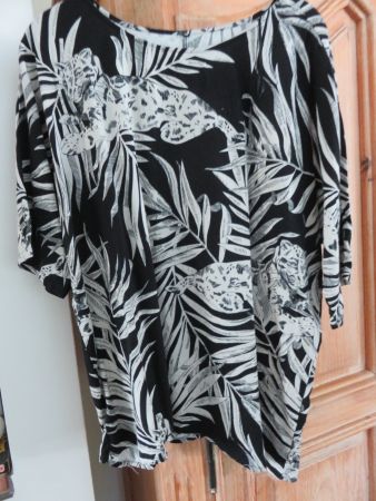TUNIKABLUSE Gr. XL