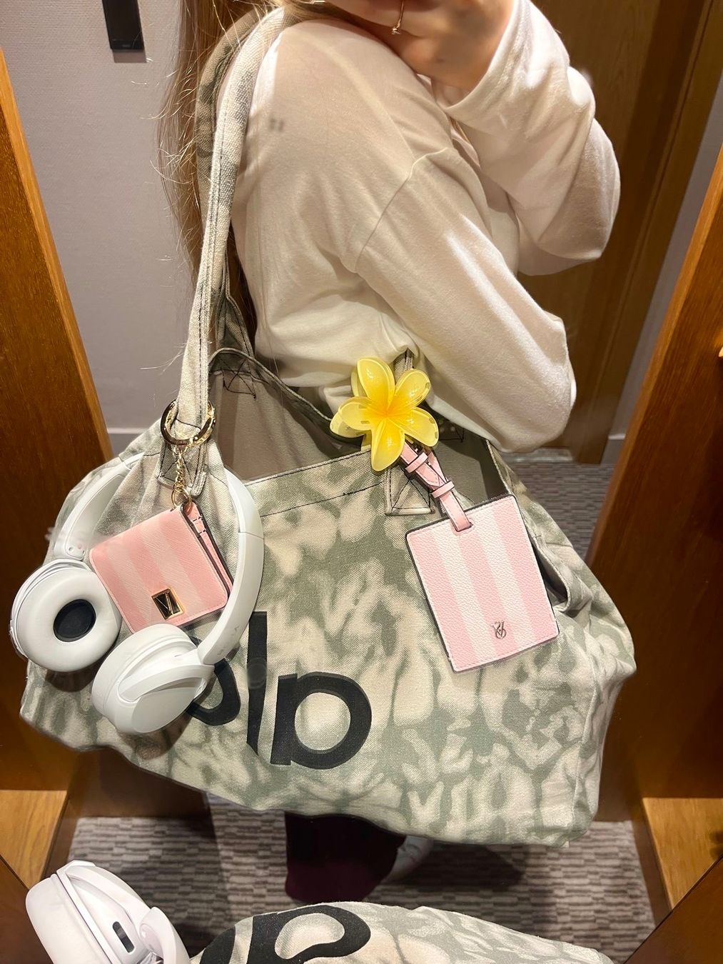 Alo Yoga Borse: Alo yoga tote bag – Nuovo e nell'imballaggio originale da Birr venduto da WalkyriaM 2