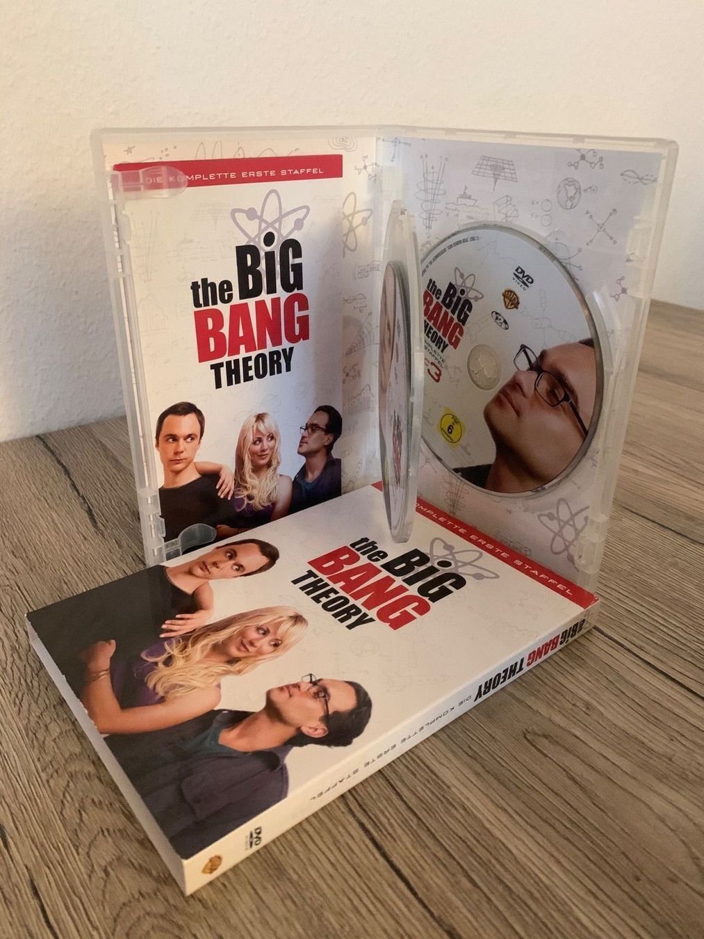 Tutti i DVDs: The Big Bang Theory – Nuovo (secondo la descrizione) da Riehen venduto da M.S.DVD 2