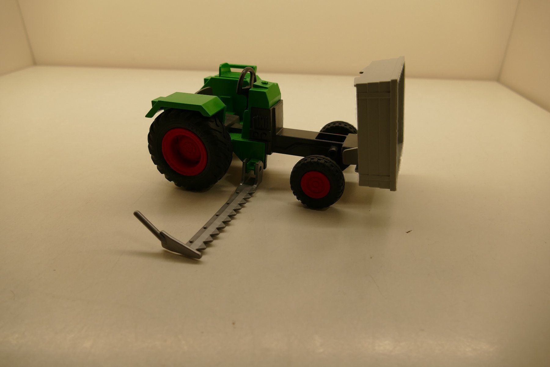 Playmobil Giocattoli: Playmobil: Ladetraktor mit Mähbalken – Nuovo (secondo la descrizione) da Niederhasli venduto da rail-duerst 2