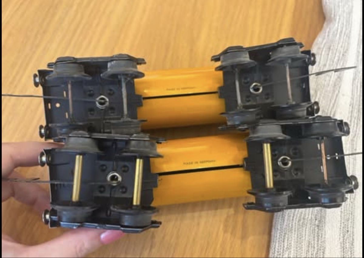 Modellini di ferrovie: Deux wagons Shell sans marque  – Usato da Orbe venduto da car_8grw 3