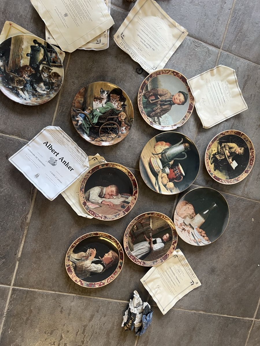 Piatti: Sammlung Teller Albert Anker und Katzen Teller – Usato da Dittingen venduto da Bellevista