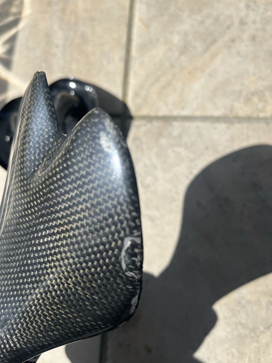 Pezzi di ricambio: Selle vélo en carbone  – Usato da Epalinges venduto da DukeNoble 3