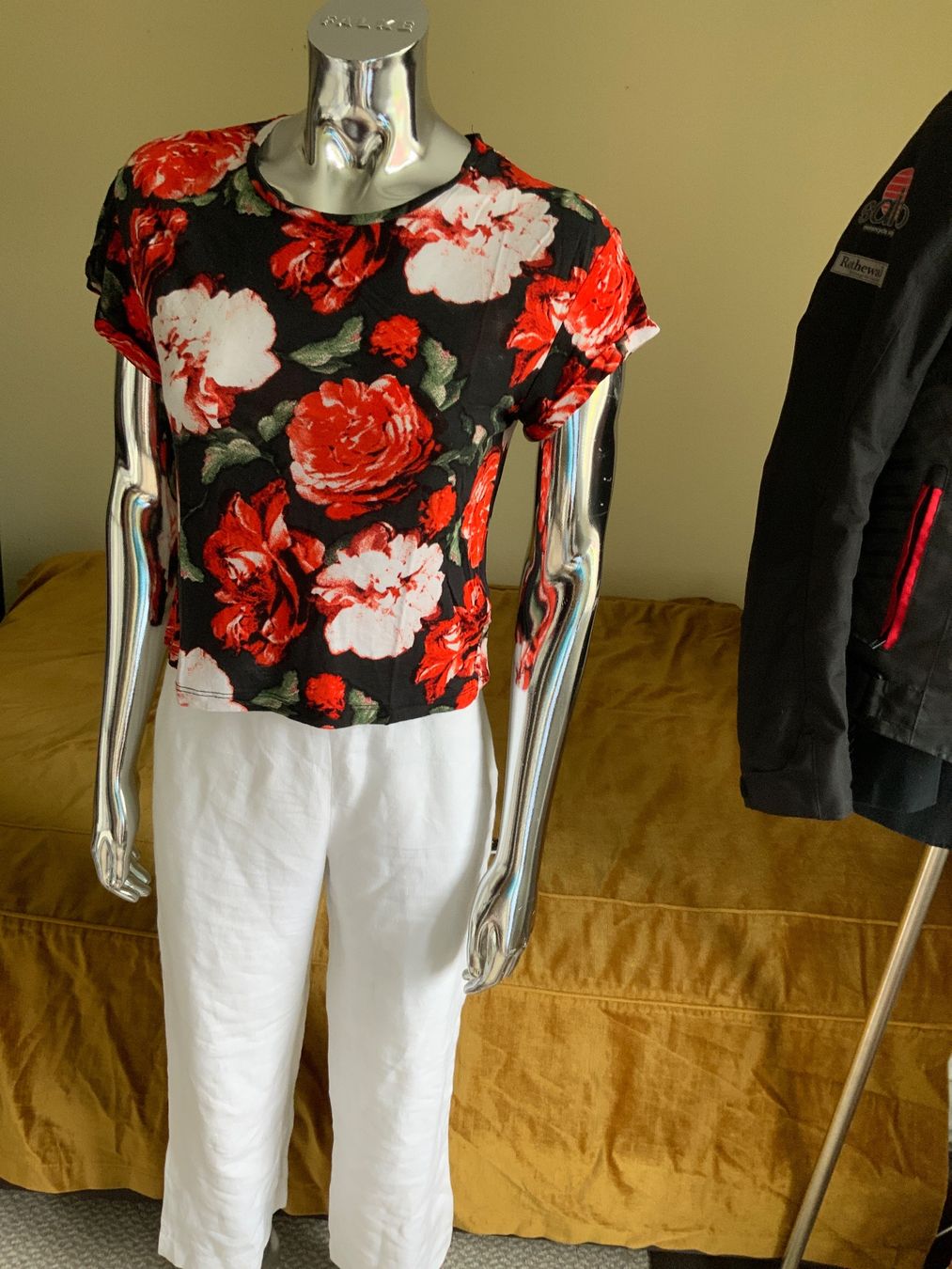 T-shirt: Sommer shirt xs – Usato da Langnau am Albis venduto da Judithsebi 1