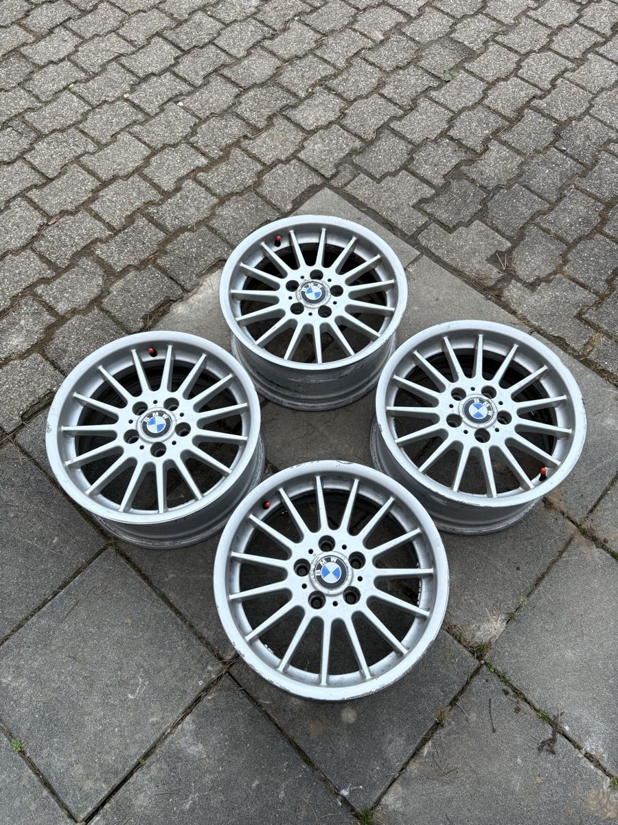BMW Jantes: Bmw Styling 32 e90,e91,e92 Original Felgen – D'occasion à Zürich par Bimmer3