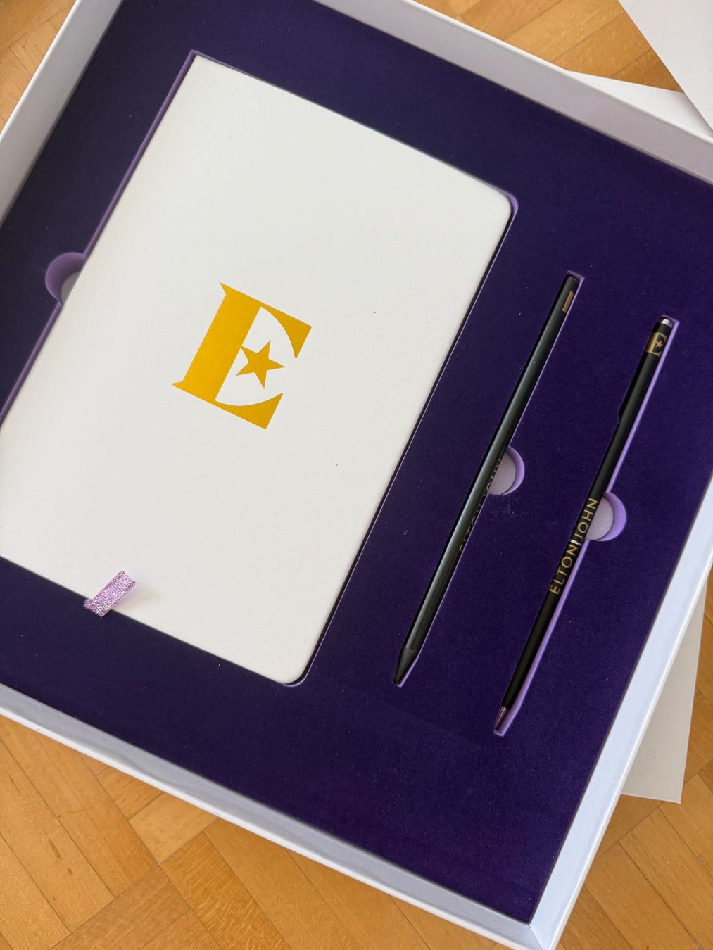 Borse: Elton John VIP gift set neu – Nuovo (secondo la descrizione) da Affoltern am Albis venduto da Partyfruit 5