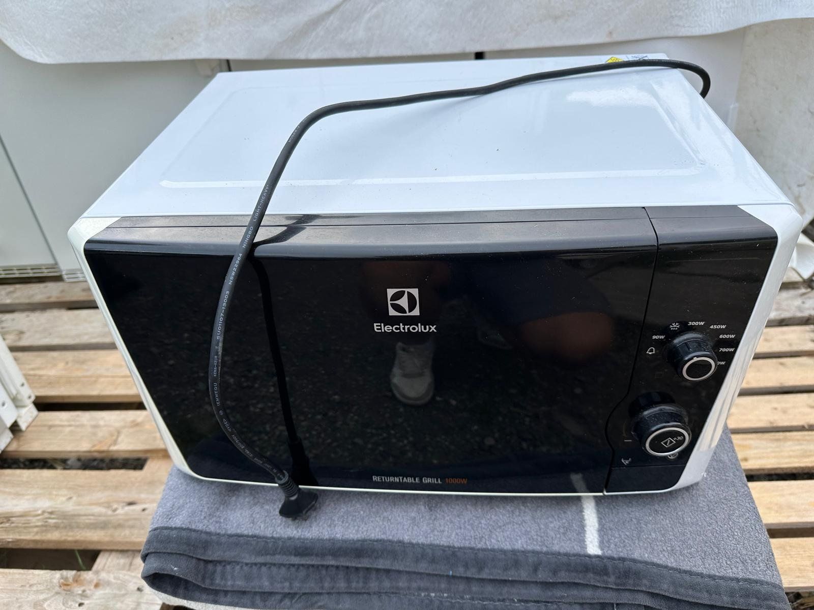 Electrolux Fours: Electrolux Mikrowelle – D'occasion à Spreitenbach par Space_X 2