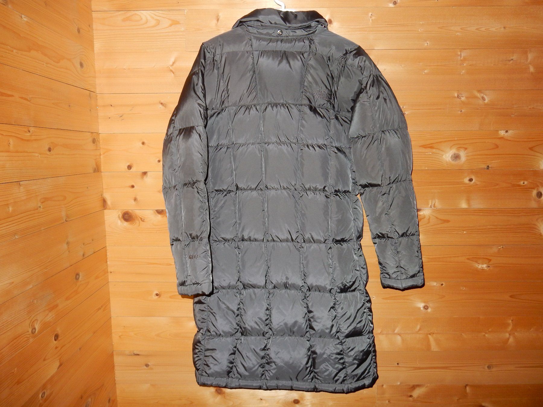 North Face Cappotti: Daunenmantel THE NORTH FACE, Gr. M – Usato da St.Gallen venduto da regenbogen5 2