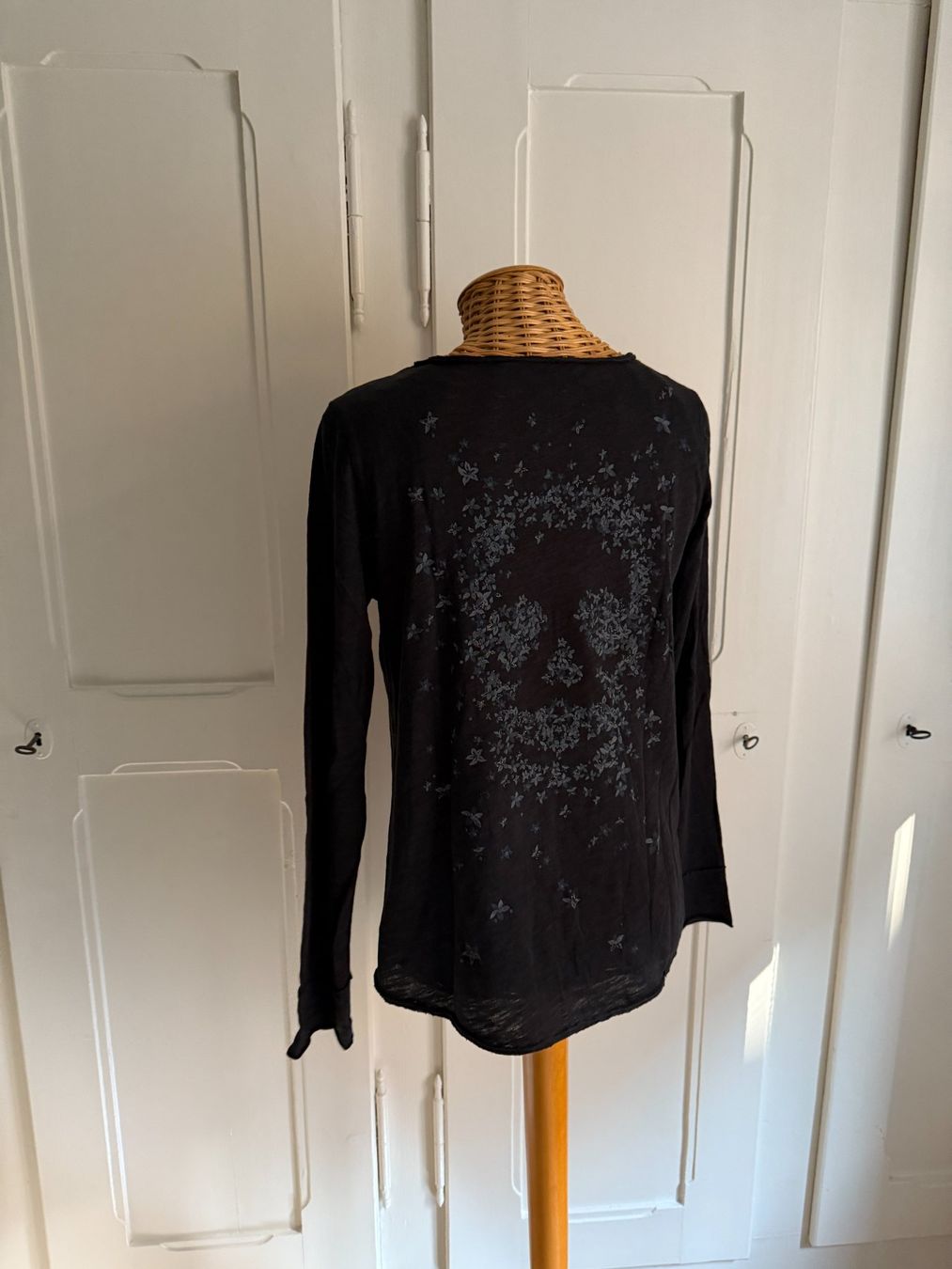Zadig & Voltaire T-shirt: ZADIG & VOLTAIRE - Langarmshirt schwarz S – Usato da Zürich venduto da Diazaio 2
