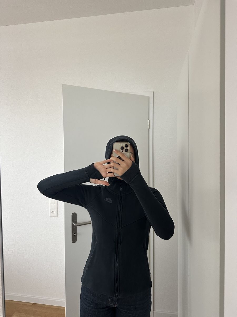 Nike Jacken: Nike Jacke – Gebraucht aus Brugg AG von sanfllower 3