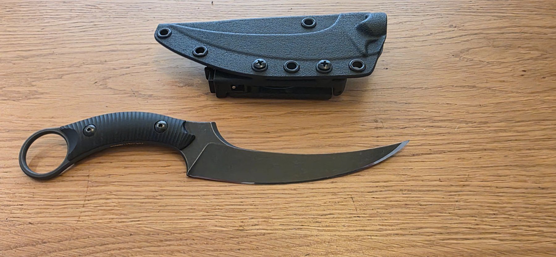 Couteaux militaires: Bastinelli Mako – D'occasion à Brunnen par san_9tbh