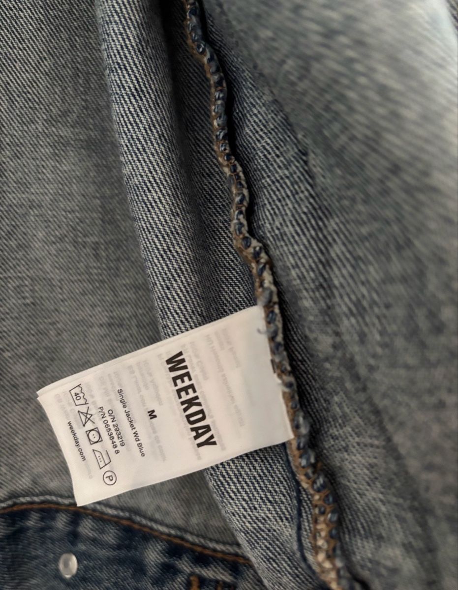 Weekday Giacche: Jeansjacke Weekday M – Usato da Biel-Benken BL venduto da frauvomfluss 2