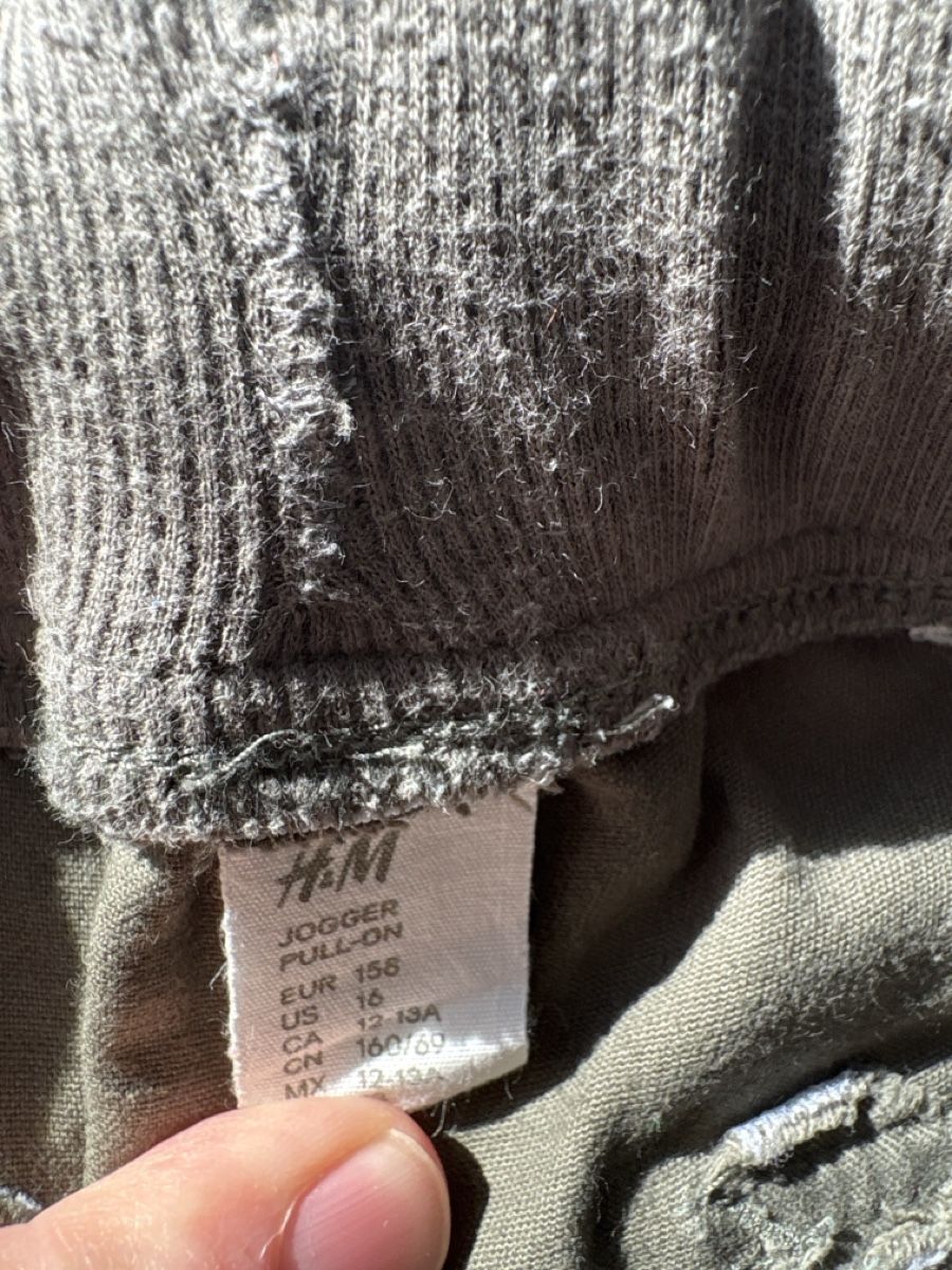 H&M Hosen: Cargo Hose 158 – Gebraucht aus Zürich von Moskitia 1