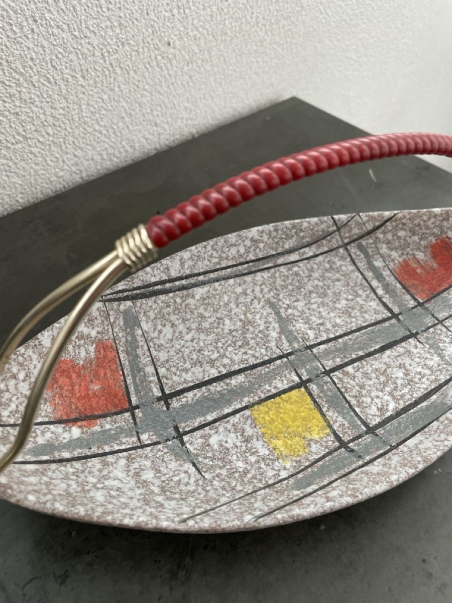 Piatti di portata: Retro Keramikschale mit Griff, Mid Century Design – Usato da Diepoldsau venduto da bellepastell 1