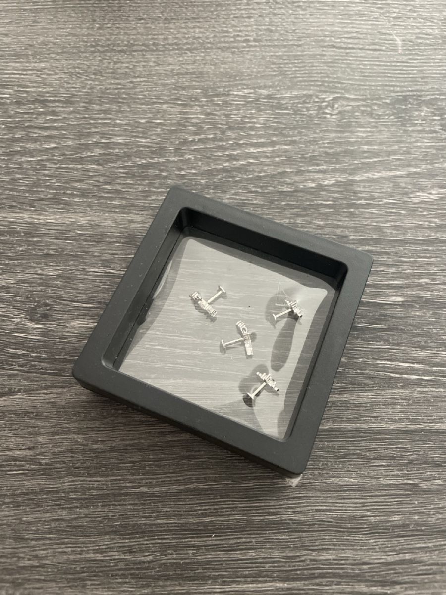 Bijoux piercing: 4 Piercing Stecker mit Steinen – Neuf avec emballage d'origine à Glattpark (Opfikon) par Rusalkaa