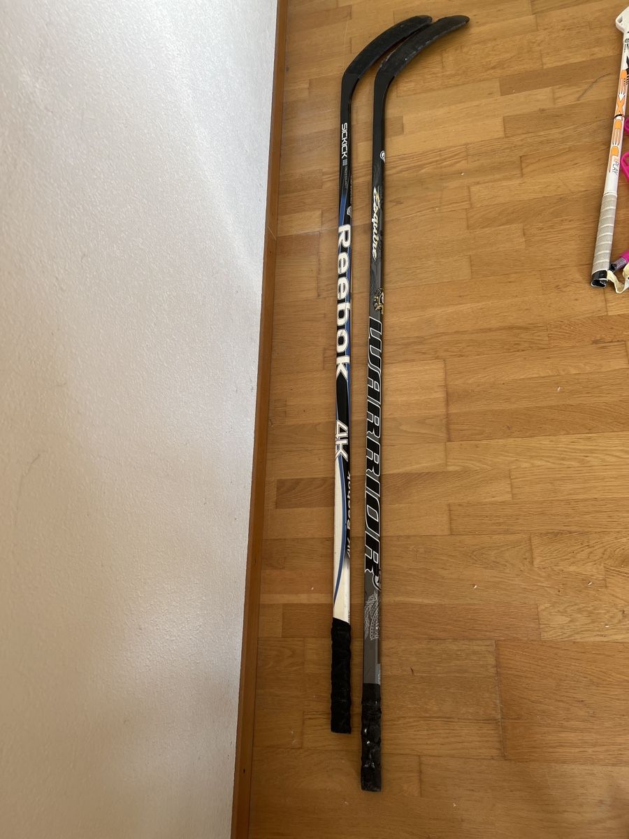 Bastoni & Pale: 2 Hockeystöcke – Usato da Huttwil venduto da Karly24