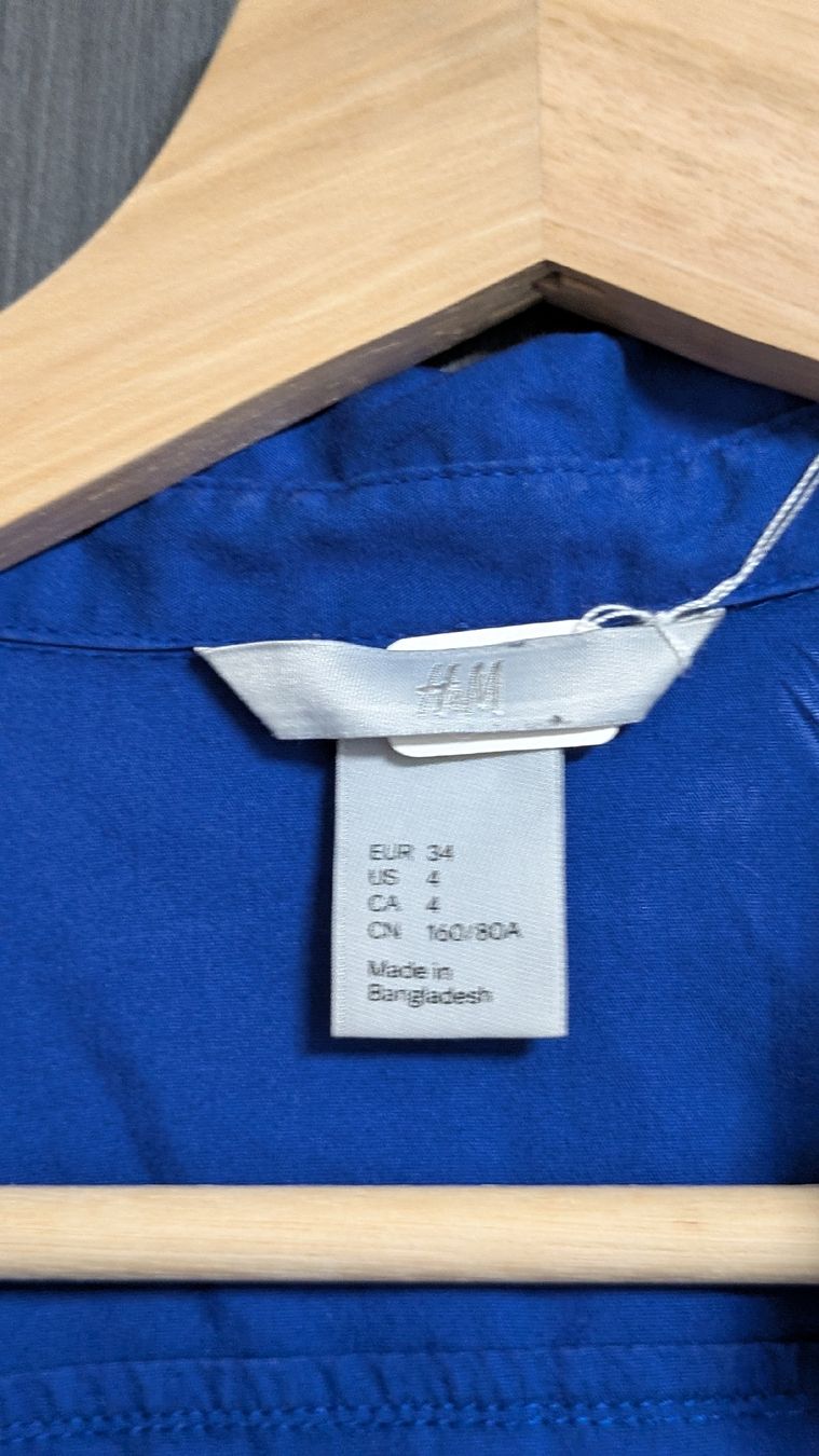 H&M Camicette: Chemise bleue H&M taille 34 froncée – Usato da Morens FR venduto da Lolita1802 1