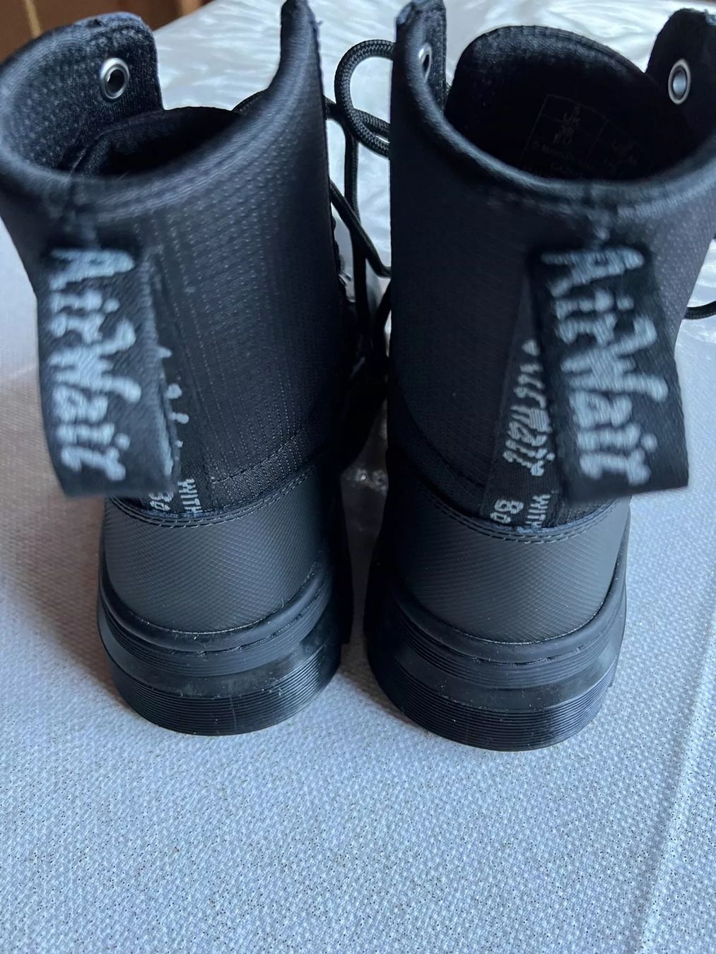 Scarpe da donna: Dr. Martens – Nuovo (secondo la descrizione) da Mörel venduto da Emozia 5