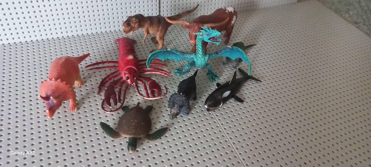 Giocattoli: Lot de 9 animaux en plastique. – Usato da La Tour de Trême venduto da Startjouet 2